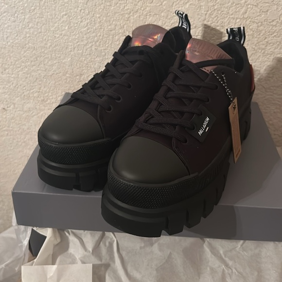 - Palladium Revolt Lo Tx Black Low Sneaker Boot Chunky new Womens 7.5 - Picture 7 of 8